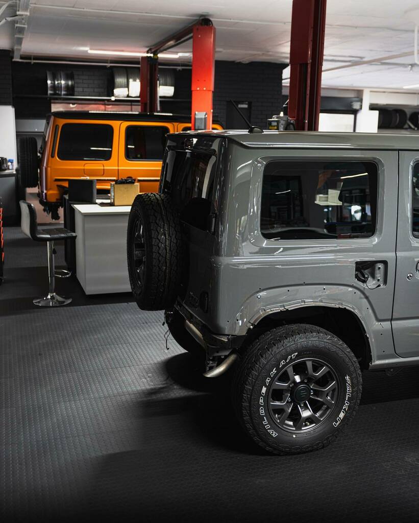 race1_sa's tweet photo. Here is a sneak peak of one of our recently completed builds and one that’s currently being built. 👀
-
Any guesses as to what’s being done to the Suzuki Jimny?
-
-
#supercar #supercars #luxurycar #exoticcar #sandtonsupercars #widestar #g63 #libertyw… https://t.co/hsdCT4tKZA https://t.co/f7or8j34IZ