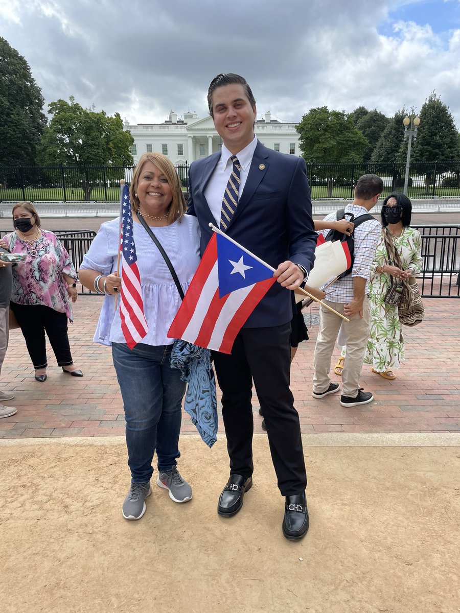 LefrancFortuno's tweet photo. En la Mañana de hoy desde La Casa Blanca participando de la iniciativa #51X51 junto a la delegación de Mujeres Estadistas. #Statehood4PR #StatehoodNow #Day7 https://t.co/Azf8WOUXON