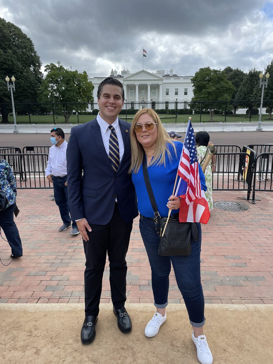 LefrancFortuno's tweet photo. En la Mañana de hoy desde La Casa Blanca participando de la iniciativa #51X51 junto a la delegación de Mujeres Estadistas. #Statehood4PR #StatehoodNow #Day7 https://t.co/Azf8WOUXON