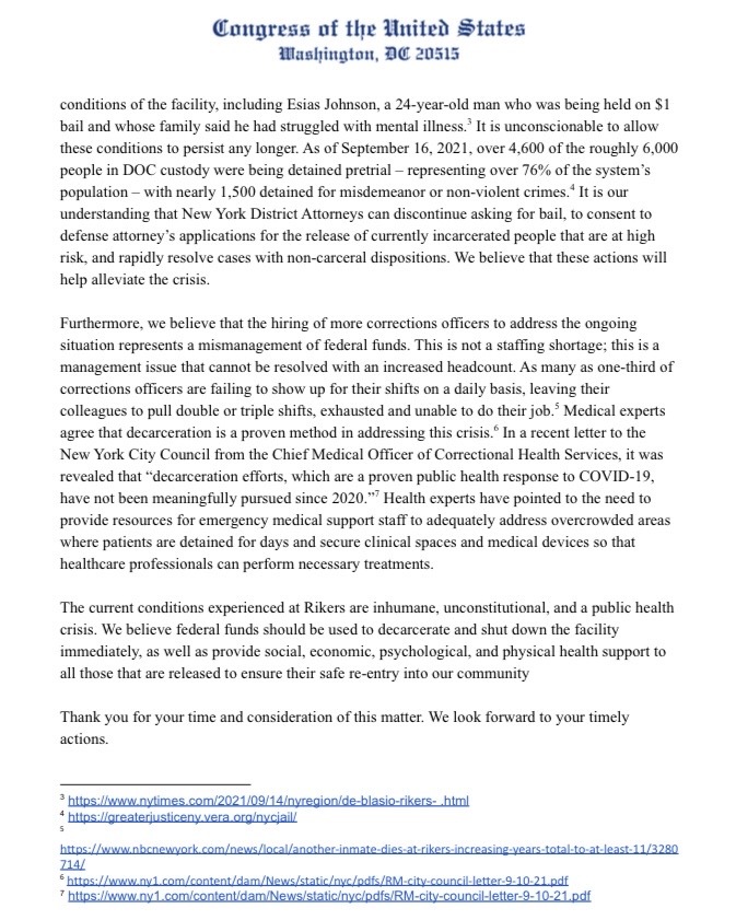 RepAOC's tweet image. The conditions at Rikers Island are a humanitarian crisis.

We, along with @RepJerryNadler, @RepBowman and @NydiaVelazquez, strongly believe that Rikers should be immediately decarcerated and shut down. 

Read our letter to @GovKathyHochul and @NYCMayor ⬇️