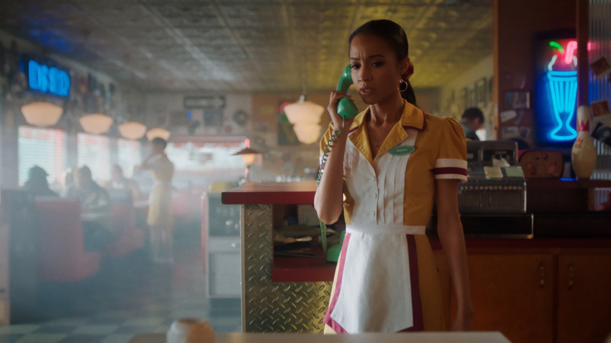 CWRiverdaleNews's tweet photo. #Riverdale is all new tomorrow night at 8/7c! #Chapter93 https://t.co/A3YVQlj2LH