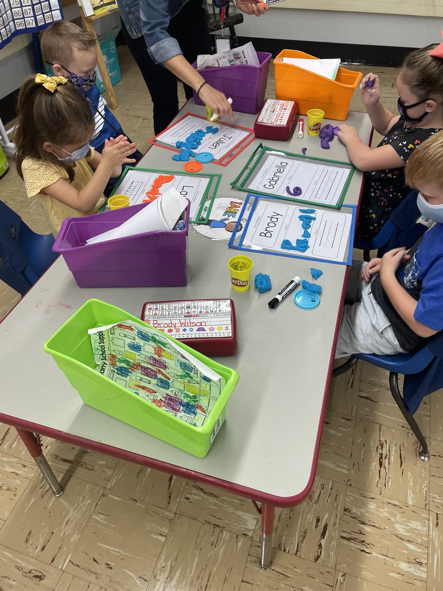 Custer’s Kinders practicing their names with Playdoh! <a href="/BayviewParents/">Bayview Parents</a> <a href="/MTPSpride/">Middletown Township Public Schools</a>
