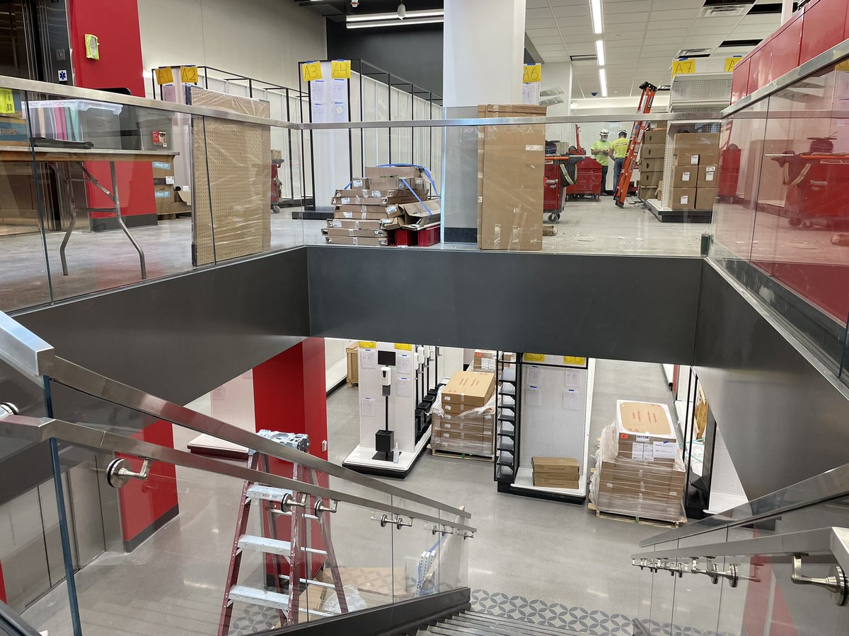 Ryan_AtTarget's tweet image. Planorama Kickoff at 3405! Lots of support from D146 to get us guest ready by Oct 24th!