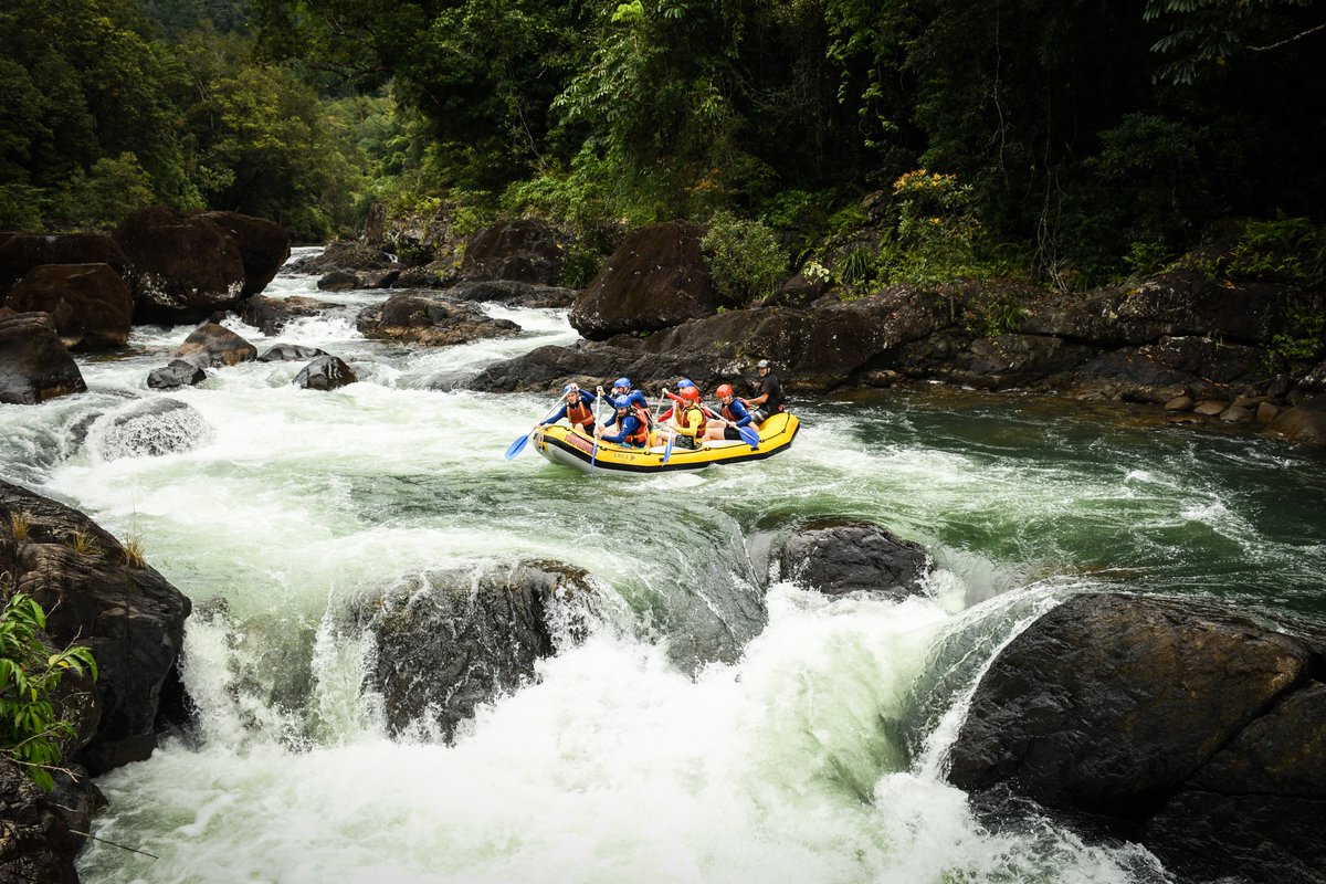 monique_angele's tweet photo. When I'm not doing music, I love adventure! One of the best experiences ever! White Water Rafting with @Raging__Thunder!🤘What a thrill!😃#whitewaterrafting #adventuretime #tullyriver #queensland #australia #adventure #thegreatoutdoors #rainforest #cairnsadventures #thrillseeker https://t.co/H3o4kCYpV6