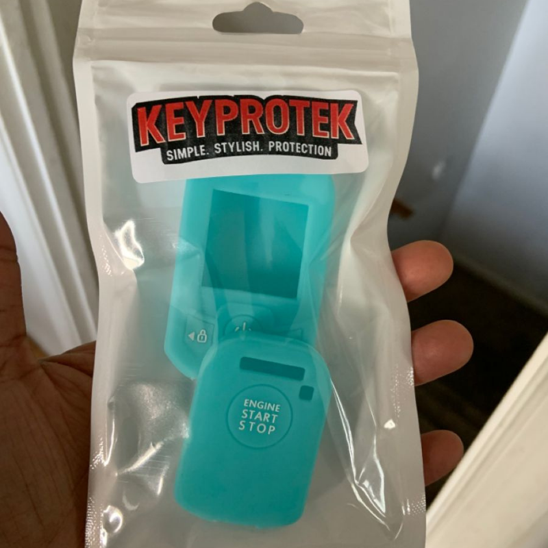 KeyProtek's tweet photo. 🚗 KeyProtek Silicone Remote Cover for Compustar T13 Protective 🚗
••••••
#remotestart #remotestarter #compustar #firsttech #keyprotek #carkeys #carkey #keys #prot13 #lcd #caralarm https://t.co/kKfRvrw4Jj