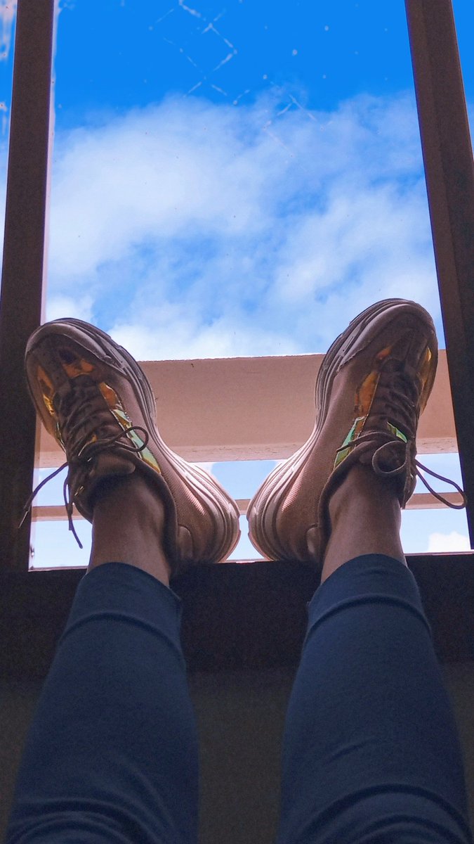 yolucecita's tweet photo. Listo por aquí. Día intenso pero productivo. Pasándola con café.
Tocó 😎☕ 🤸🏃🚴🎧 #elcatireimponente #calor #descansandoando #sports #GymMotivation #FelizMartes #musica #Activa https://t.co/FBUZMiZoHV