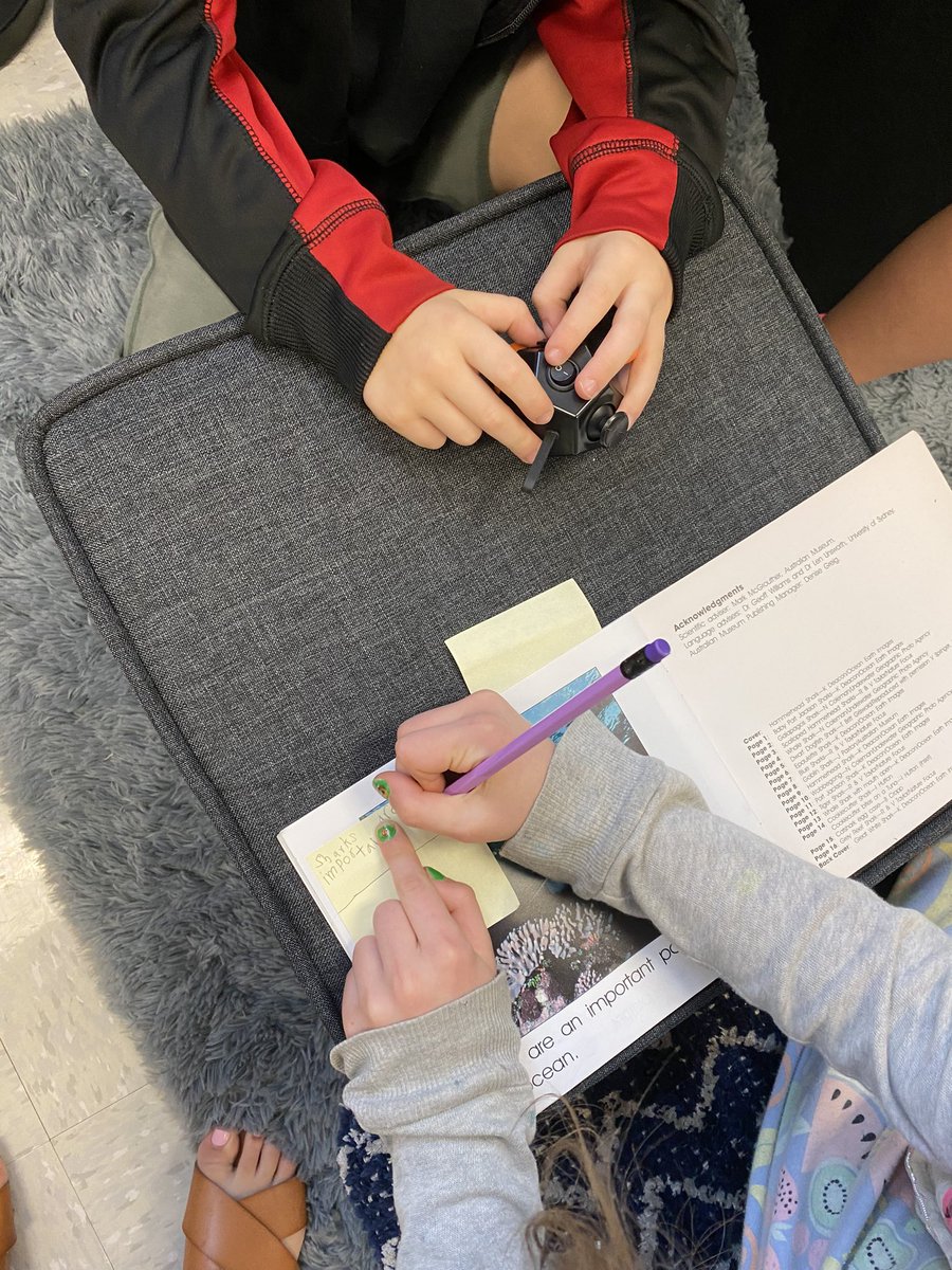 Animal research ✔️ now time to turn it into an informative writing piece! #sharedwriting #togetherweshine <a href="/NewHavenStars/">New Haven Elementary</a>