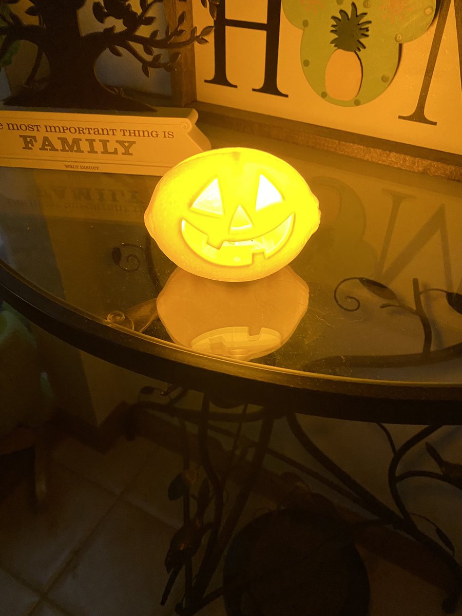 KarverNichole's tweet photo. Target has Halloween lemons!!!  They come in a 2 pack so me and my BFF have BFF Jack-o-lemons @ATWWDpodcast  @xtineschiefer  @TheEmSchulz @CrystalHReed1  #livelovelemon. #Halloween #hauntedfruit #target https://t.co/VrMP59QvLi