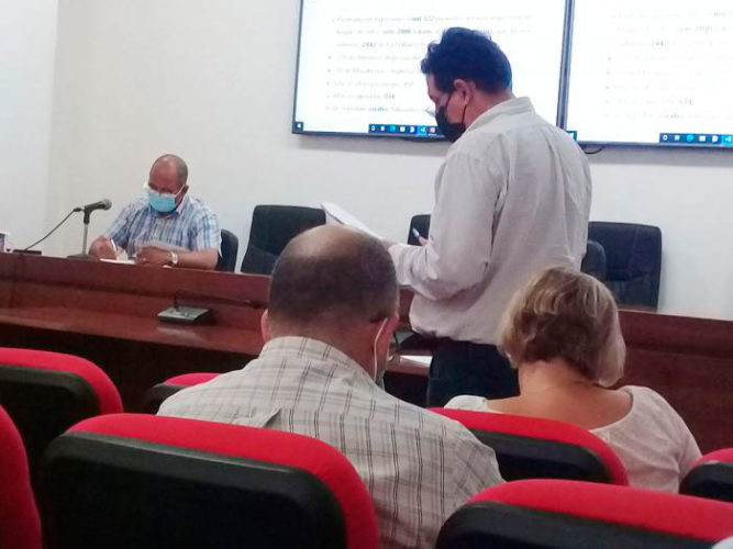 LemayMacias's tweet photo. La capital retoma el control de la COVID-19
#HéroesDeLaSalud 
#BrigadaHenryReeve 
#CubaPorLaVida 
#CubaCoopera
@AngelRdeDios
@cubacooperaven
@cubacolabora
@Besnoymp_26
@Jorgelu56079527 https://t.co/4xl3sirBuN