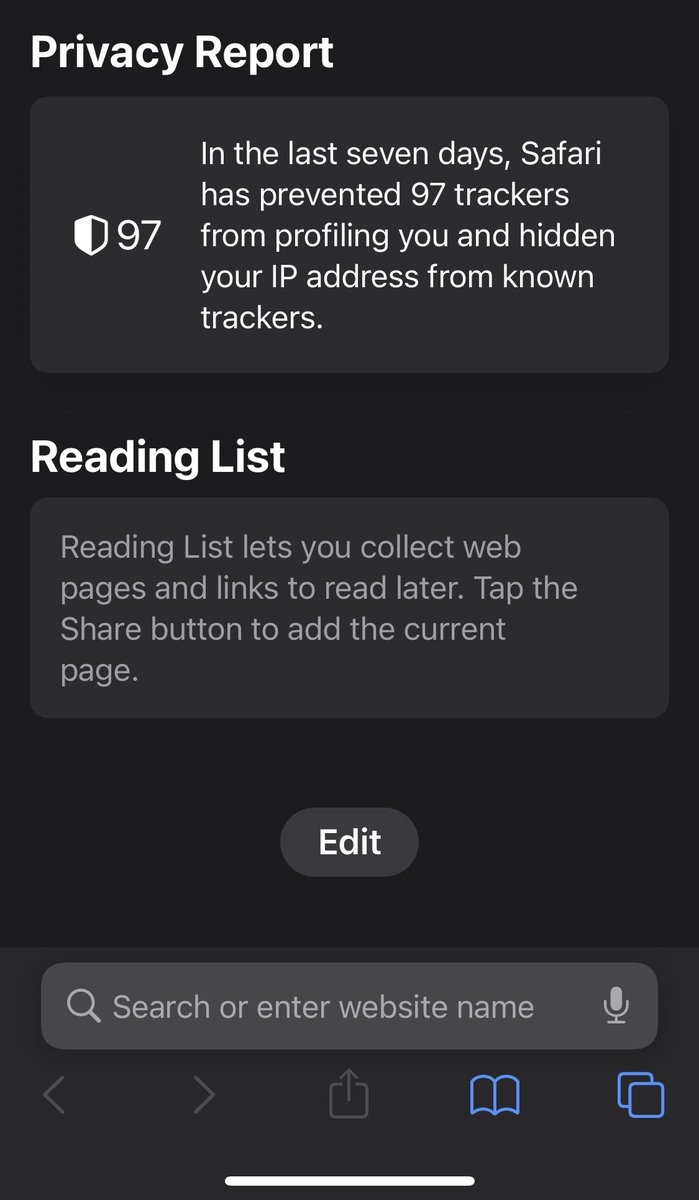 itspriyanka7's tweet image. One good thing about #ios15update is that safari’s search bar is now at the bottom so that i wont accidentally touch the top of the screen as same time as a notification 💃🏻 🥳