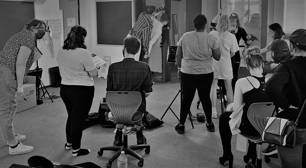 FeverProm's tweet image. A film isn't made in a day, it requires a team working in unison to deliver a unified goal with a shared vision 🎞 See below the BTS shot for Scene 7.

@Official_NYFA  #BTS #shortfilm #promfever @BirchTayler @MRkieranjenkins

Follow us on all socials: linktr.ee/PromFever