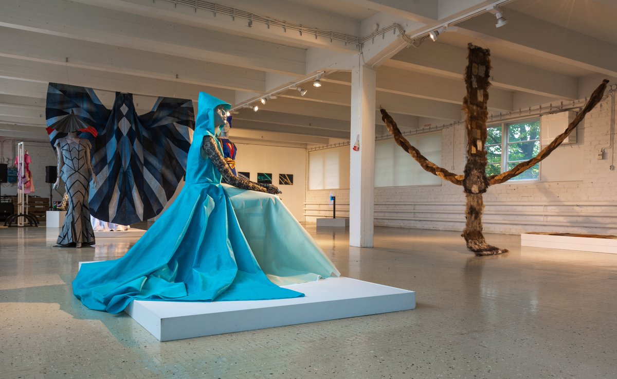 #Textile2021 näyttely avoinna 16.9.-14.10.
ma-ke 9-15, to 9-20, la 12-18 
Miila Hyökki, Paula Malleus, Suvi Parrilla, Riina Salmi, Sonja Salomäki, Jenni Suomela, Tikke Tuura
Creation Galleria
#creationhq #circulareconomy #upcycling #taiketukee
<a href="/taiketweet/">Taike</a> @Skr_fi <a href="/PainovoimaRy/">Painovoima ry</a>