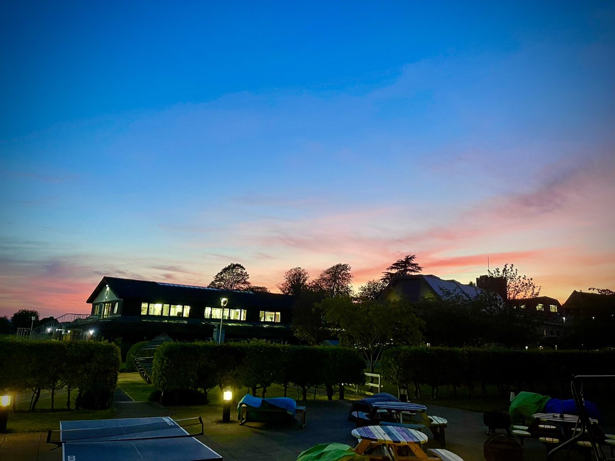 Very lovely sky tonight!