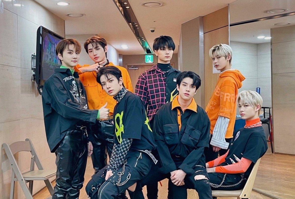 Enhypen сану fever. Fever enhypen. Enhypen fever альбом. Fever enhypen. Enhypen участники.