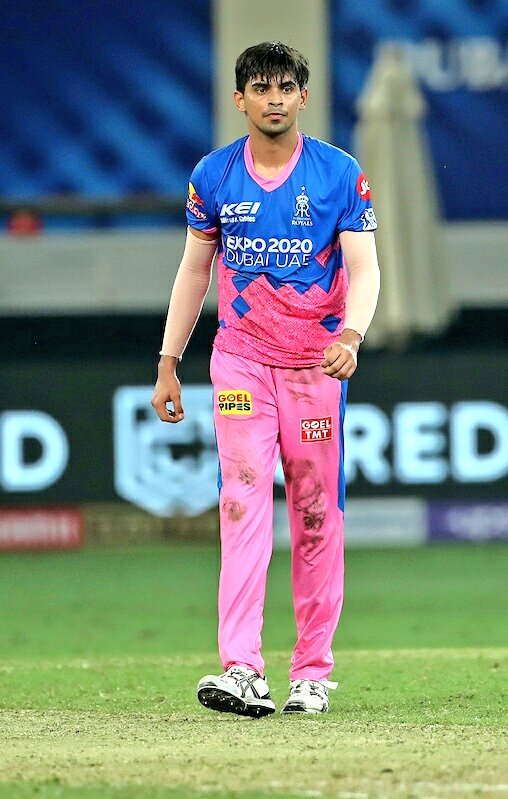 He was the only person who didn't get to play in Australia tour! Every net bowler got their chance! Learned from it, get's injured in the first phase of the ipl recovers from it and then ipl gets cancelled and now here he is ♥️
Just believe in yourself! ♥️ #kartiktyagi #RRvsPBKS