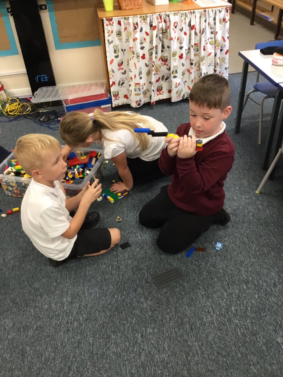 There was lots of fun to be had at Lego Club today! Some great teamwork, too! 😊
#legoclub   #teamwork