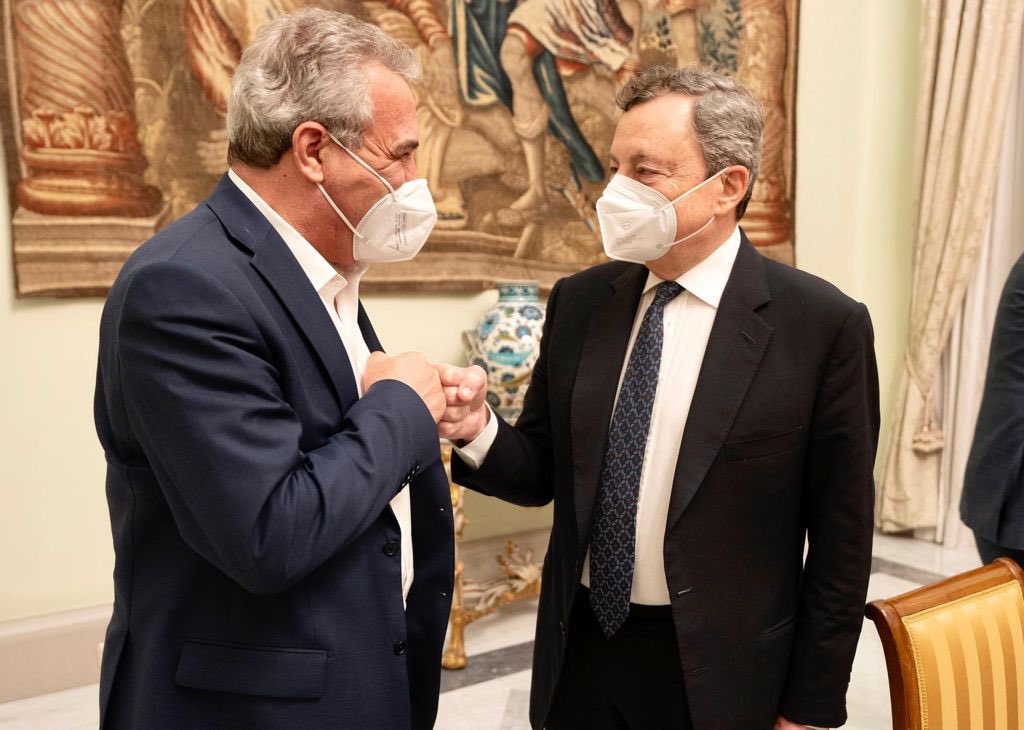 Il Presidente del Consiglio, Mario Draghi, ha incontrato oggi pomeriggio a Palazzo Chigi il segretario generale  della Cisl, #LuigiSbarra.