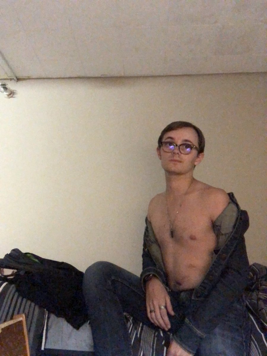 GTuesday3's tweet photo. Y’all, I have a face. Might delete Thai eventually, but here is a face https://t.co/38C2NeGQOb