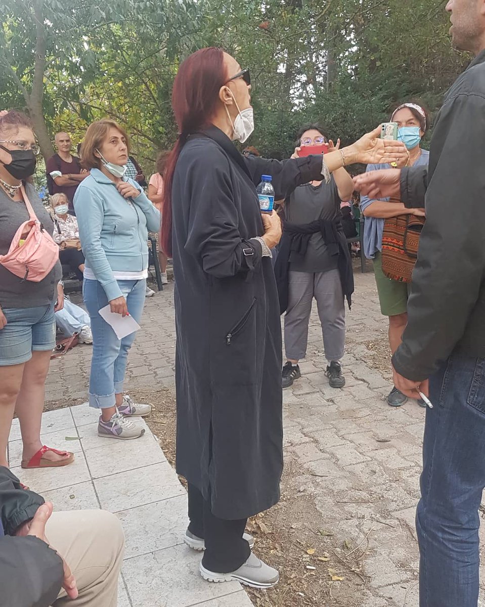 lsdomicim's tweet photo. Validebağ gönüllüleri ile..
Yıllarca bu mücadele bitmedi umarım yakında biter bu lanet..
( 93 gündür nöbette olan Validebağ gönüllülerine teşekkür ediyorum. Emekleri ve çabaları çok kıymetli..)
@ValidebagKorusu #validebag #validebağadokunma https://t.co/KGs9fwTgyt