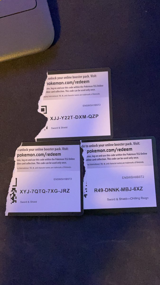 SlyDemon_'s tweet image. Pokémon code cards. Sword and shield n chilling reign.  #pokemon #pokemoncodecards #swordandshield #chillingreign #Followme #twitch #discord #slydemon_ #PokemonGOraid #PokemonTCG #pokemongofriendcode #psa #PokemonUNITE #onlinegames #Nintendo #breaks #cardbreak