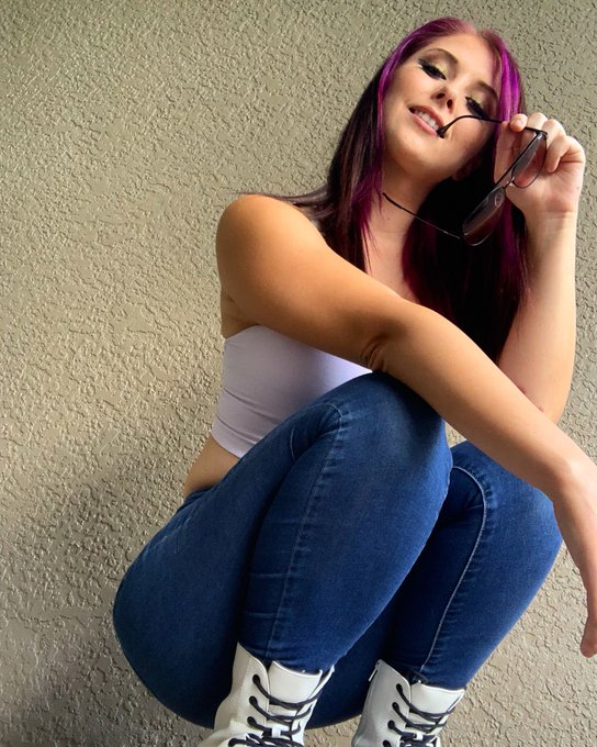 ✨✨✨ https://t.co/8Zl90QE8IW