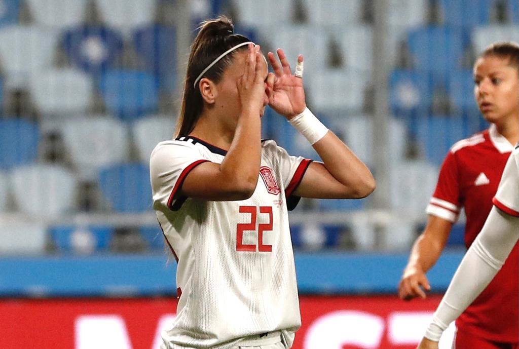 📸 OS DEJAMOS LAS FOTOGRAFÍAS DEL PRIMER GOL CON ESPAÑA DE <a href="/atheeneeaa_10/">Athenea</a> 

😍 ¡Qué momento, qué jugadora!

🇭🇺🆚🇪🇸 | 0-4 | 70’ 

#JugarLucharYGanar #FIFAWW
