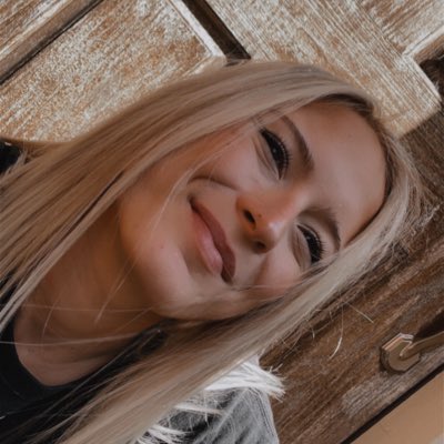 alysahsitter26's tweet photo. #NewProfilePic https://t.co/HqQ70FflHW