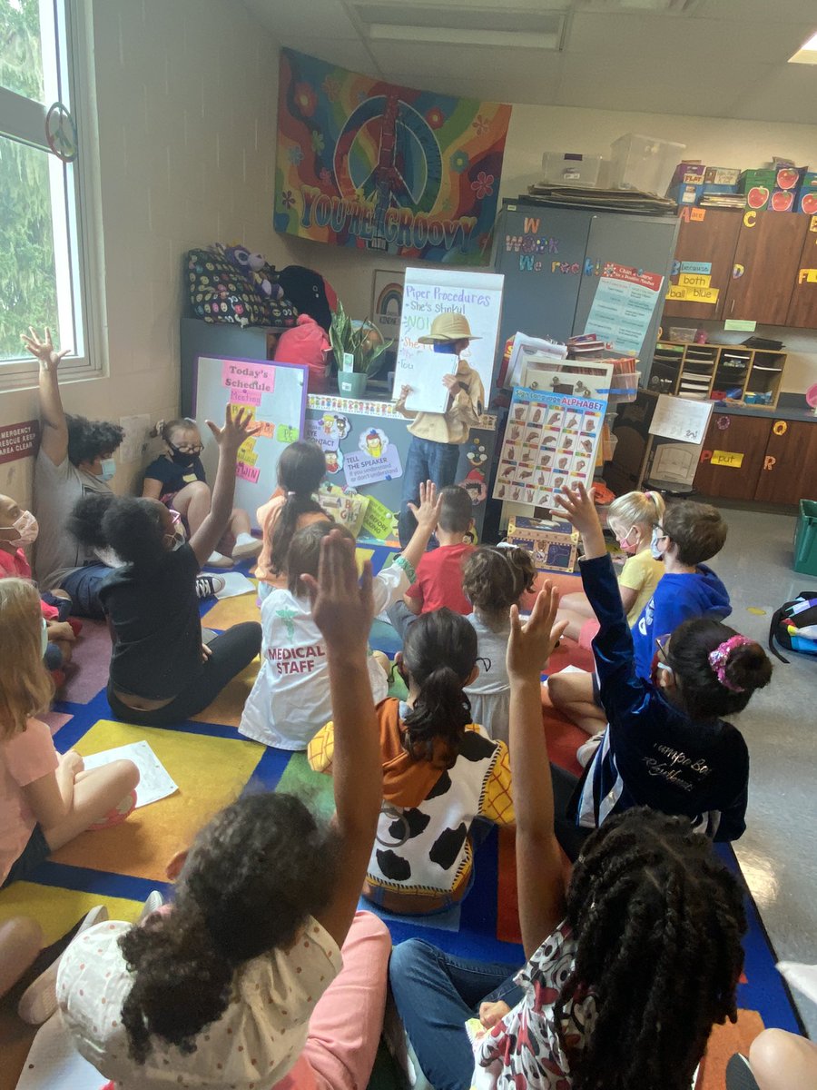 MsCookandClass's tweet photo. Today we shared our writing about our future careers! Students were invited to dress up. ☺️ Today a reader, tomorrow a leader! https://t.co/OQhsND5one