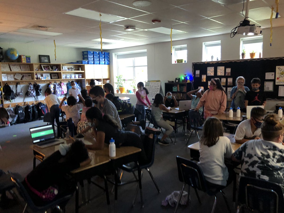 Ms V #5thgraderocks tweet media