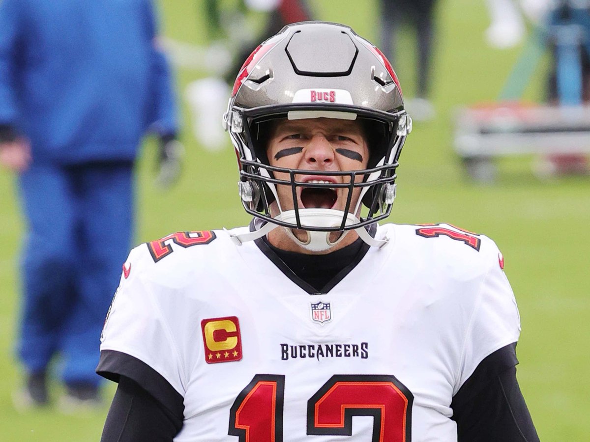 barstoolsports's tweet image. Tom Brady Confirmed He Can Play Until He's 50 barstoolsports.com/blog/3382210/t…