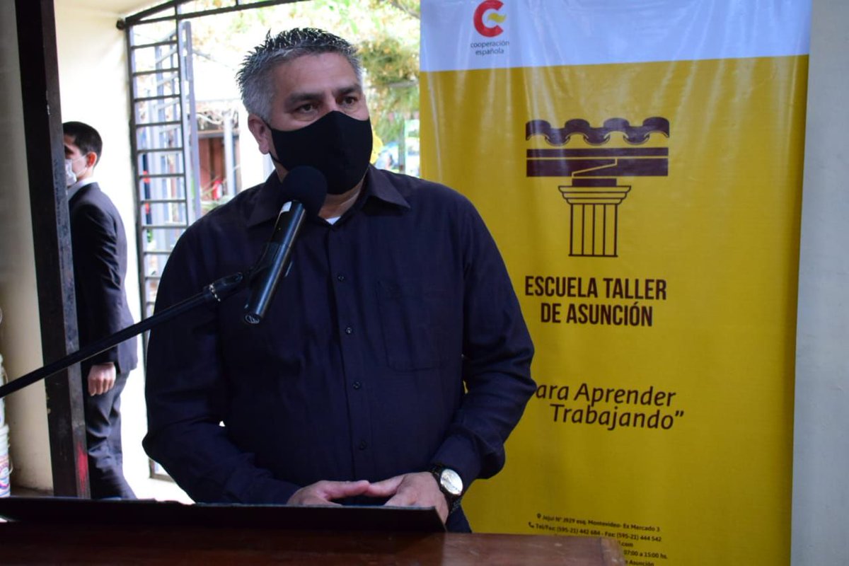 cesarojedapy's tweet photo. Es un orgullo compartir con ustedes la Presentación del Matasellos Conmemorativo por los 30 Años de la Escuela Taller de Asunción. Destaco la importancia de este acto, por lo que representa el Correo Paraguayo para nuestra historia. https://t.co/ZqEn42qvFA