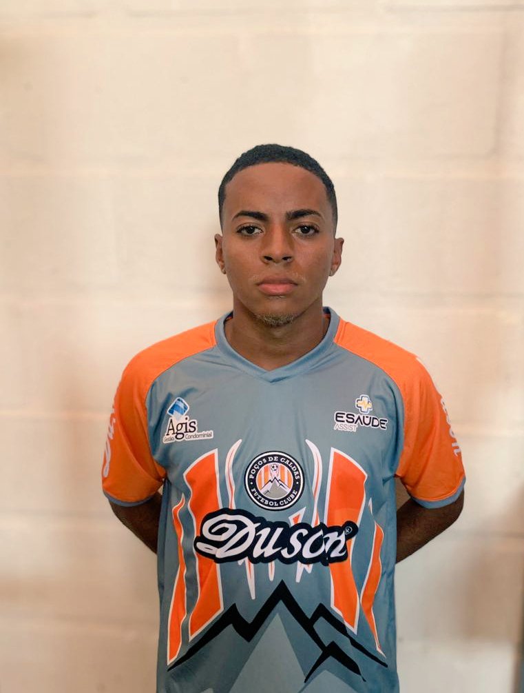 donatello010's tweet photo. Somente agradecer a Deus, começo de um novo ciclo no poços de Caldas fc, avante vulcão. É uma honra vesti essa camisa !! 🔸️🐢 https://t.co/2YID1bJ3lf