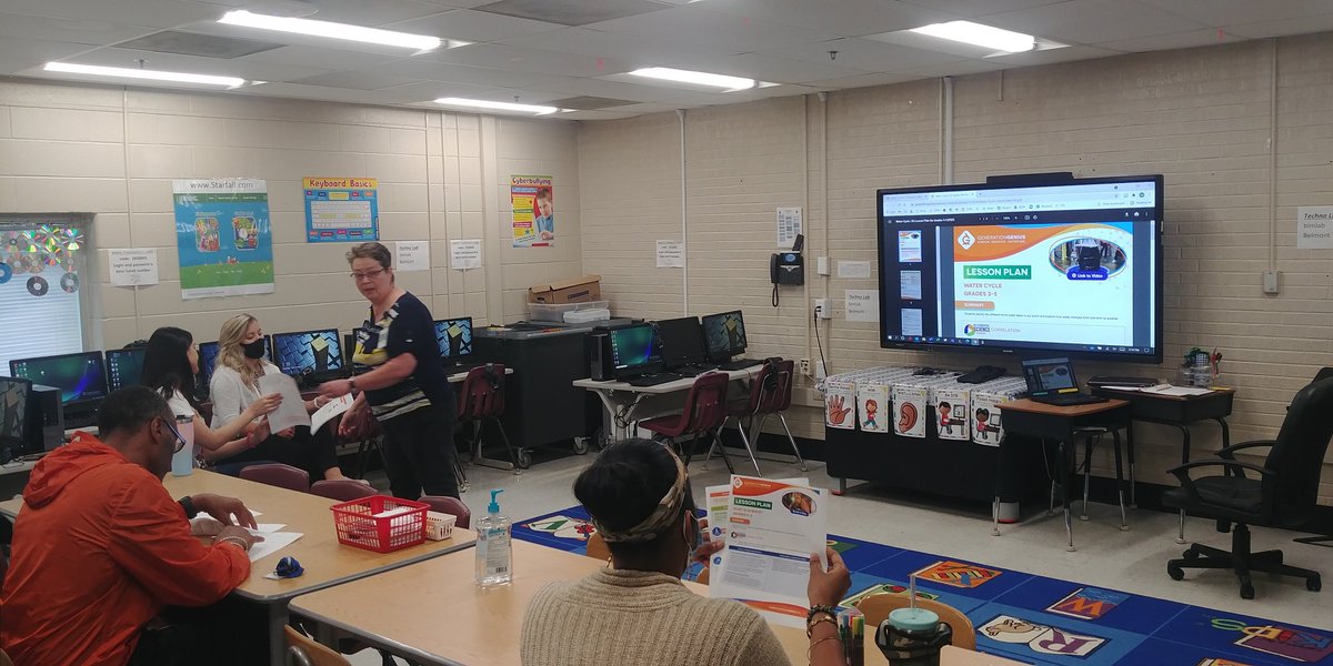 worthybride's tweet photo. I love to watch teachers teaching teachers. We had an amazing time at our first school wide PL today. @belmontbears @MLWeather @natarshamiller @MrsThalTeach @MsfitzpatrickUF @COBB_ELA @CobbSchools https://t.co/BPWFbl5kml