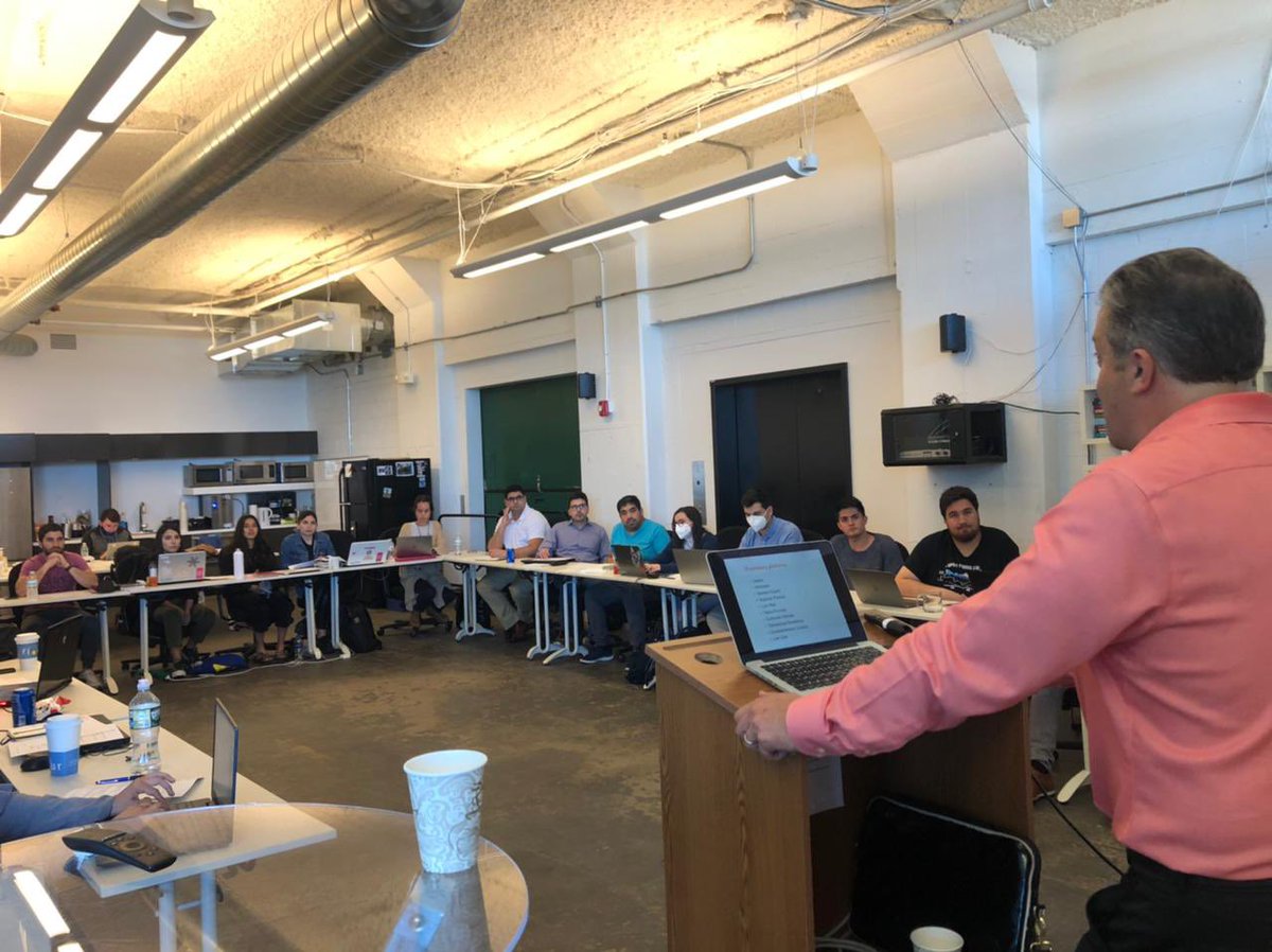 ChileMass's tweet photo. Our startups begun their boot camp in @MassChallenge, as part of the #ChileMassEmprende Program we are developing alongside @Corfo. ✅

👩🏻‍💼👨🏽‍💼 The entrepreneurs participated in 2 workshops. 

We look forward to a week full of amazing speakers, meetings and pitch sessions! 💪 https://t.co/lltWr250qp