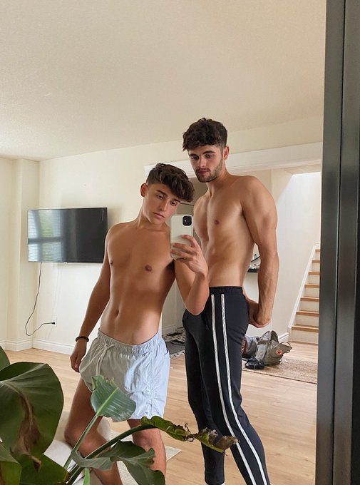 Just finished a workout 💪🏻 https://t.co/O4zCvcjE8e