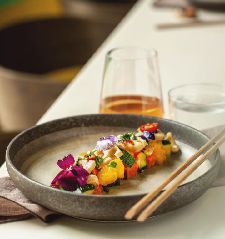 _BrightonStyle's tweet image. Have you been to the bee plant based Japanese restaurant yet? #brighton #plantbased #sushi 

brighton-lifestyle.co.uk/have-you-been-…