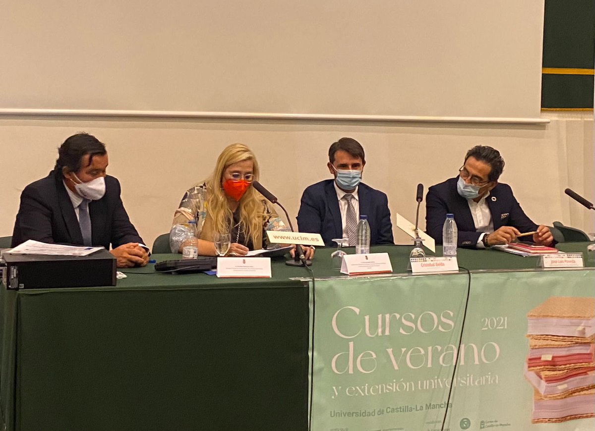 Acto de clausura curso de verano <a href="/uclm_es/">Universidad de Castilla-La Mancha</a> La atención a los pacientes con enfermedades raras y acceso a los medicamentos huérfanos después de la pandemia del COVID-19 
@DFragaF <a href="/sanidadgob/">Ministerio de Sanidad</a> #CristibalBelda <a href="/SaludISCIII/">Instituto de Salud Carlos III (ISCIII)</a> 
<a href="/alhive1970/">Alvaro Hidalgo Vega</a> <a href="/revistanewsrare/">News RARE</a> <a href="/joseluis_pa/">Jose Luis Poveda Andrés</a> <a href="/GrupoOrpharSEFH/">GrupoOrphar_SEFH</a>