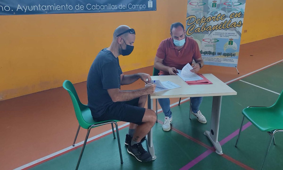 aytocabanillas's tweet photo. CASI 800 NIÑOS Y NIÑAS EN LAS ESCUELAS DEPORTIVAS MUNICIPALES
Casi 800 niños y niñas haran deporte en las Escuelas Deportivas Municipales esta temporada. El Ayuntamiento ha firmado con los clubes los convenios anuales para la gestión de estas escuelas.
https://t.co/ykqrYvGsry https://t.co/DQNEWrkxPd