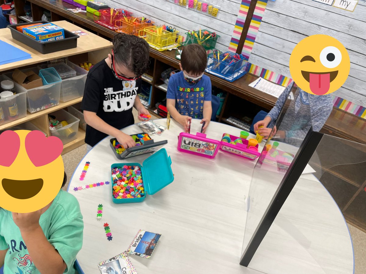 MsKallertEDU's tweet image. We are hard at work learning our center routines! #weelovecenters #weeworkhard @WeehawkenTSD @McginleyIsabel