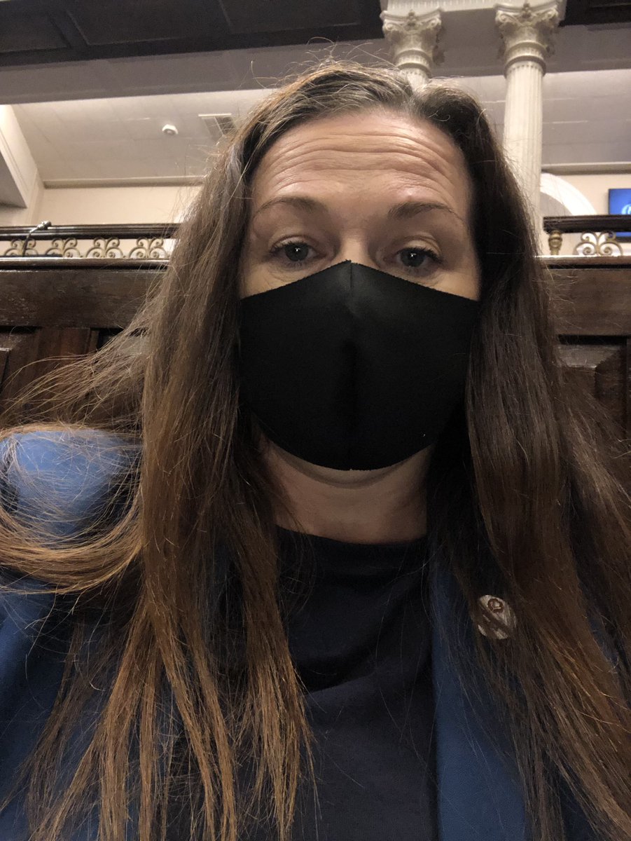 loreillysf's tweet photo. In the Dáil chamber waiting to raise the issue of the recent report of YET ANOTHER delay to the #metrolink & #dartplus
When asked today the Tanaiste said he had read the story but doesn’t know if it’s true 🤦♀️
Communities in north county Dublin need this vital infrastructure 🚊 https://t.co/mi7EcJLtYp