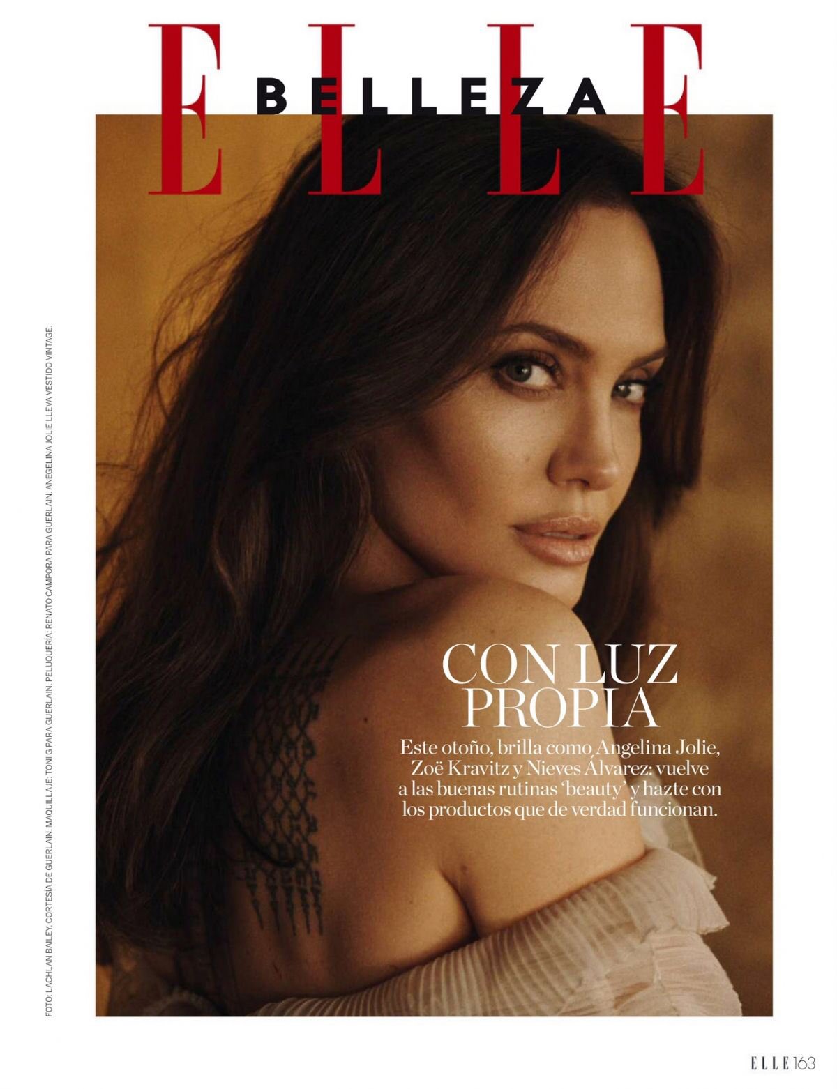 Angelina Jolie on Twitter: &quot;🆕 Angelina Jolie in Elle Magazine, Spain October 2021 👏🏻😍❤ https://t.co/rFPU6B0JLG&quot; / Twitter