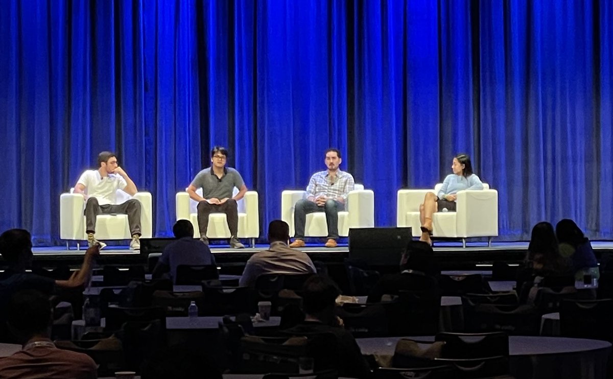 cryptonews's tweet image. The Future of @Solana Panelist @ #Mainnet2021 @bennybitcoins @cindyleowtt @DylanMacalinao  @mattshap1