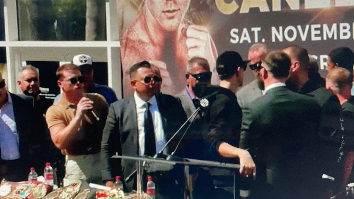 TOPBOXING1's tweet image. Plant, The people’s Champ. #Boxing I’m sold on Nov 6.