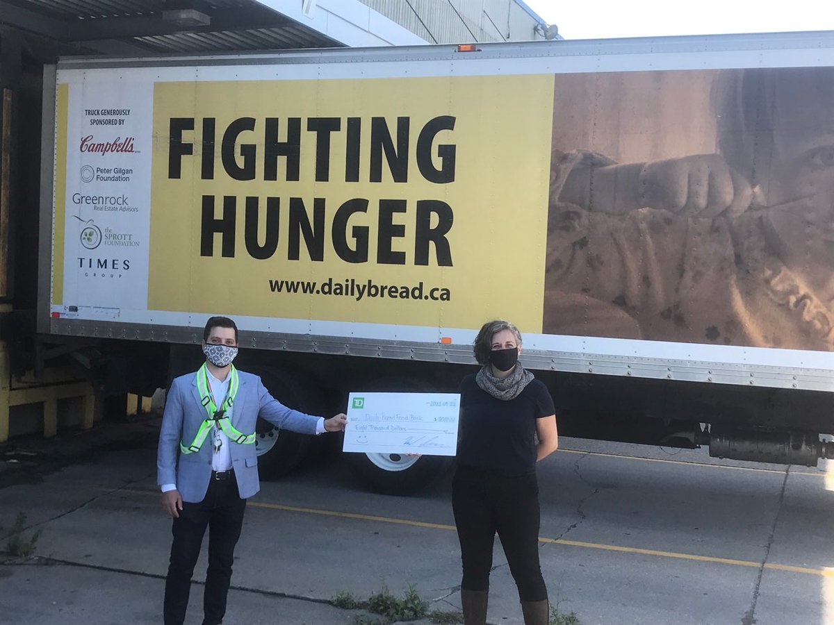 So proud to present TD Toronto Financial District's donation to @dailybreadto. No one should have to go hungry in our city and we are happy to help make a difference. BIG thanks to the FD leaders who raised $8000 to support the cause.
<a href="/SHong_TD/">Simon Hong</a> 
<a href="/carmdelduca_td/">Carmela Del Duca</a> 
<a href="/TD_Canada/">TD (Canada)</a>