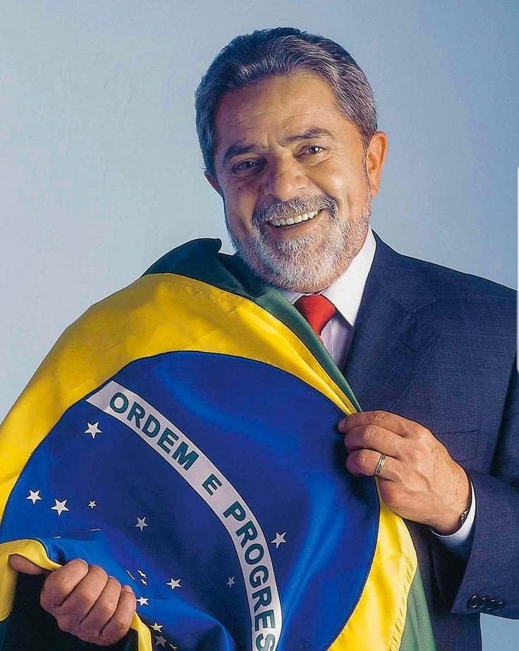 updatecharts's tweet photo. Preparando o corpo para o seu comeback, Lula diz caminhar 9km todos os dias: "Quero estar muito bem no ano que vem." https://t.co/lP33nPcJm3