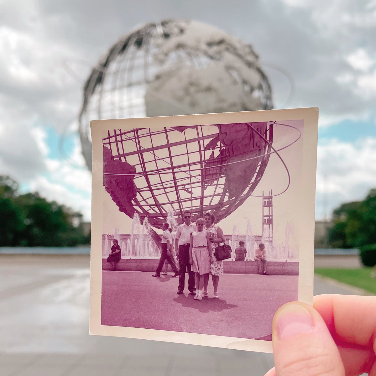 In our most recent episode, we spilled the tea on Disney’s involvement in the 1964 New York World’s Fair. 🎡 We hope we were able to paint a picture of the experience. In case we didn’t, here’s a photo of Stephanie’s mom with her parents at the fair in front of the #unisphere. 🌍