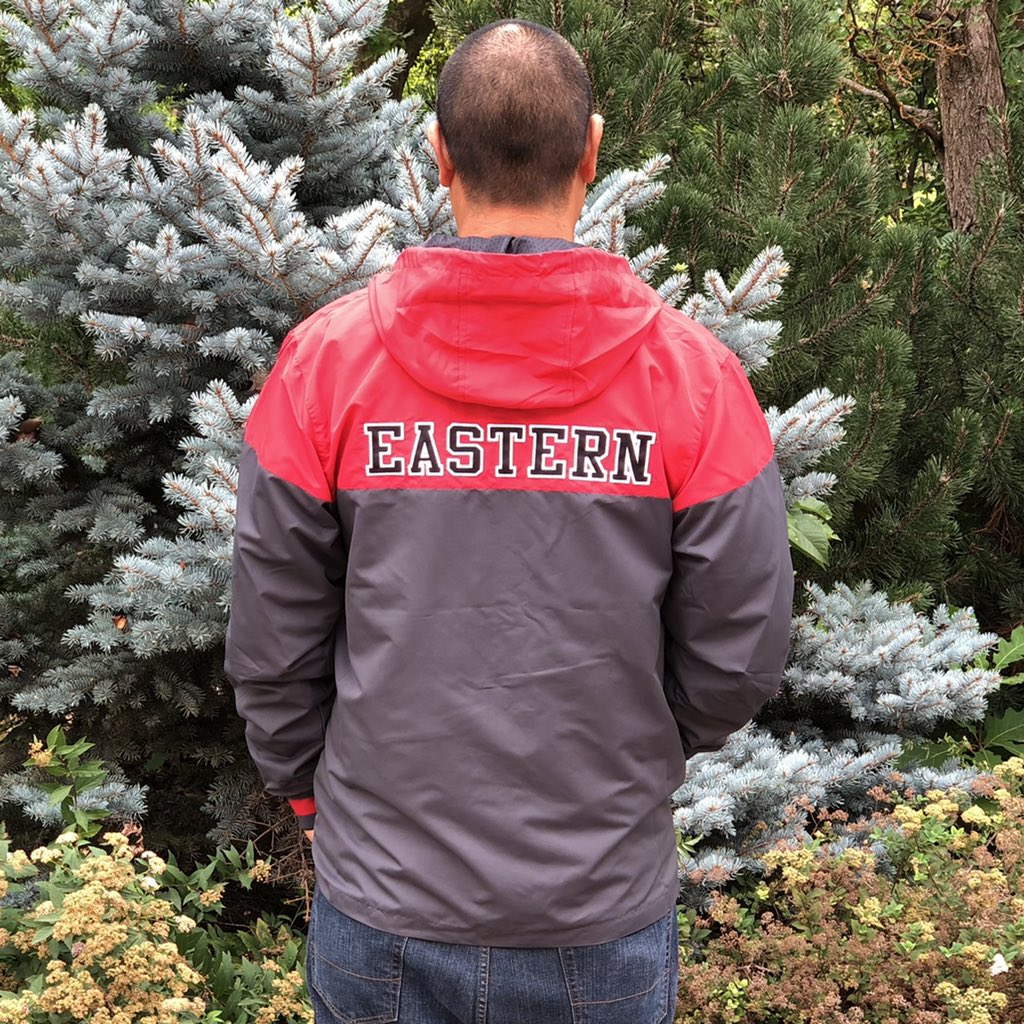 EWUEagleStore's tweet photo. ☀️ days like today are what we LOVE about fall- but the evenings &amp; mornings are brisk! Snag our newest jackets before they’re gone! 

https://t.co/1THU9pkyYL

#GoEags #EagdOut #Eagle4Life #EagleGear #FallFashion #Jacket #EWU #Cheney #Back2School #CollegeFootball https://t.co/FBkGAnQjCP