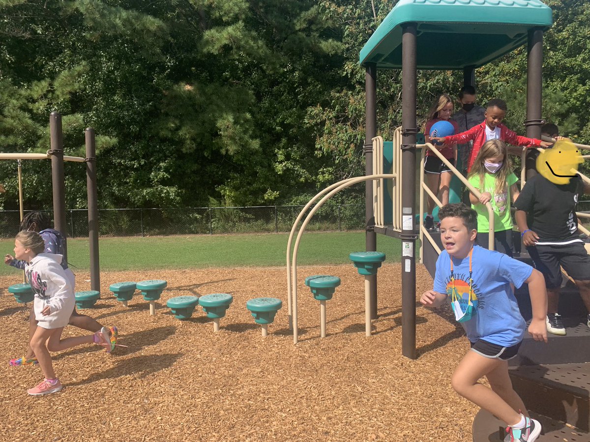 Rebecca Nunes (@rnunesycsd) on Twitter photo I 💙 watching <a href="/DareDolphins/">DES</a> play as a whole class at recess, including everyone as they dash across before the ground turns back into lava 🌋! <a href="/KingofReading31/">Meagan Gavin</a> <a href="/shutton22/">Susan Hutton</a> #YCSD I 💙 watching <a href="/DareDolphins/">DES</a> play as a whole class at recess, including everyone as they dash across before the ground turns back into lava 🌋! <a href="/KingofReading31/">Meagan Gavin</a> <a href="/shutton22/">Susan Hutton</a> #YCSD