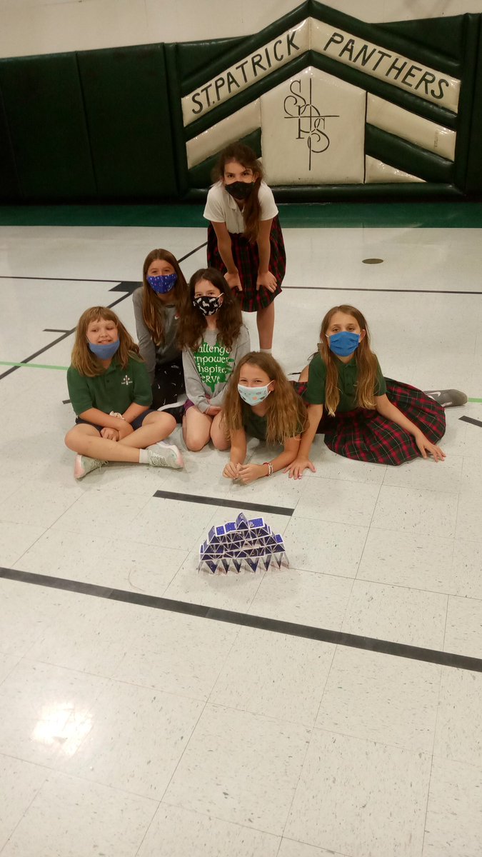 MrPrim4's tweet photo. @StPatrickKc @firstlegoleague  three teams of fun. Thanks @firsttweets and @STEMKC https://t.co/kttTdZucgB