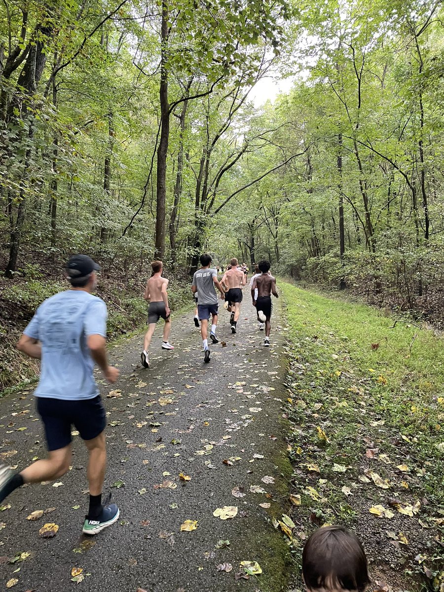 USN cross country and track & field tweet media